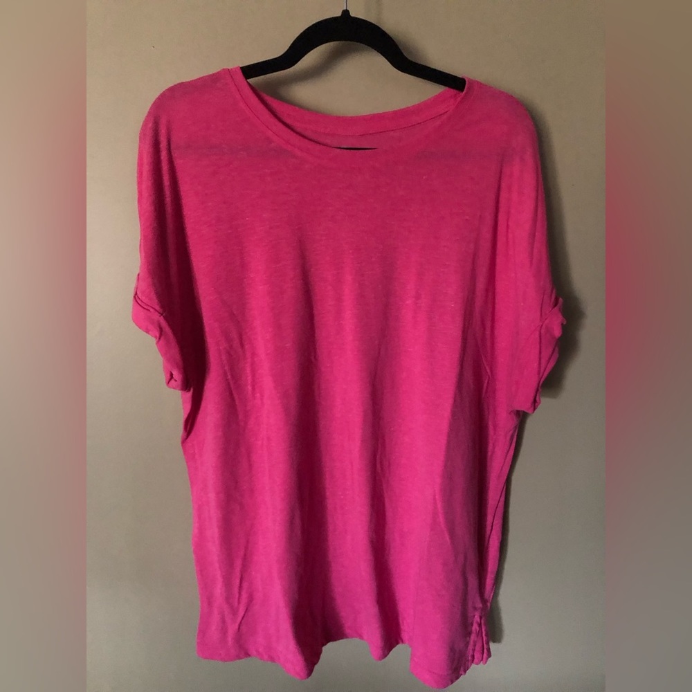 Pink tee shirt